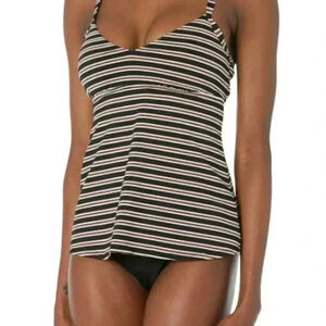 Skye medium Women's Standard Piper V-Neck Tankini Top‎ Swimsuit. New